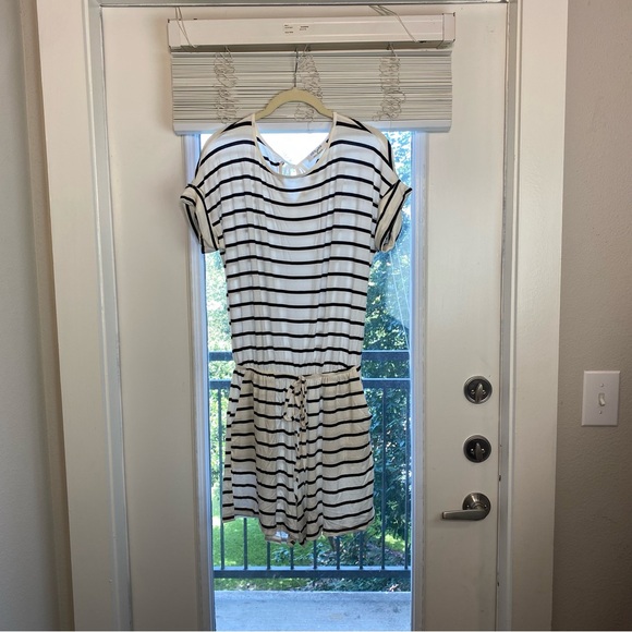 Zenana Premium Women’s Small Ivory-Black Stripes Summer Romper with Pockets - Picture 4 of 6